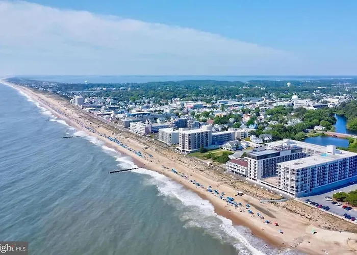 Beach Perfect Getaway 2 Bedroom Apartment
